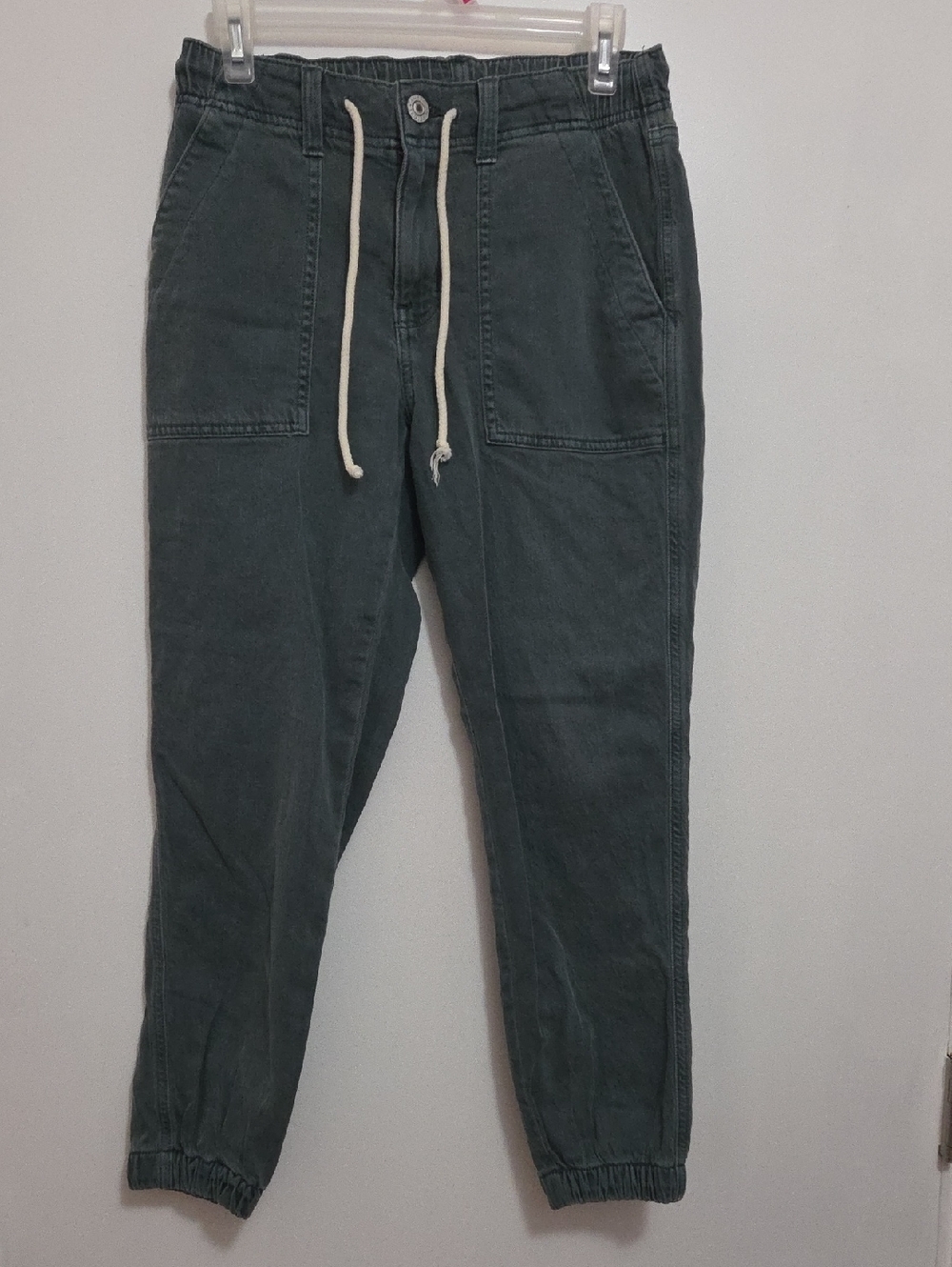 American Eagle Outfitters Olive Green Drawstring Joggers 2 Short